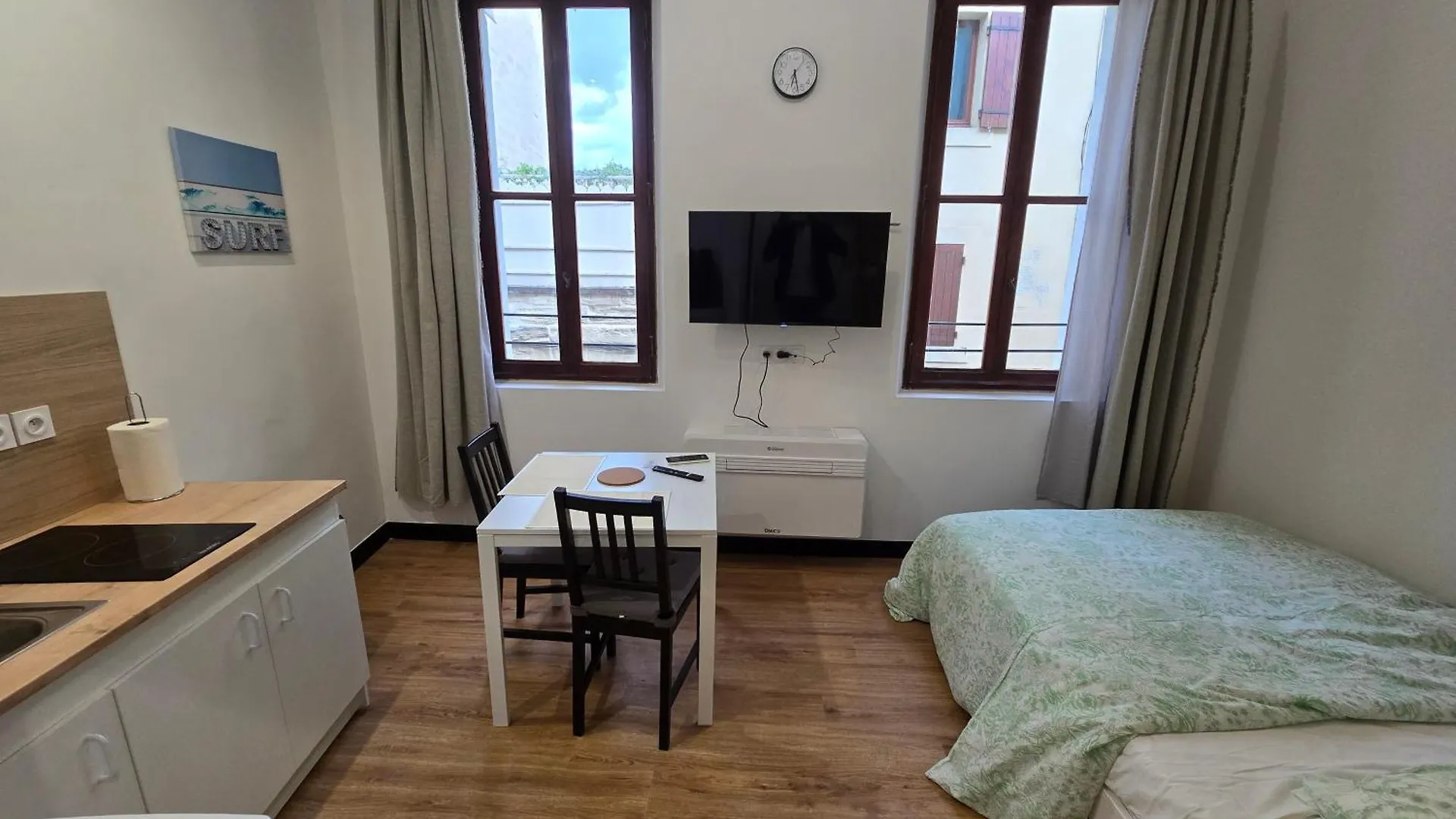 E1 - Charmant Studio Renove Climatise Avignon France
