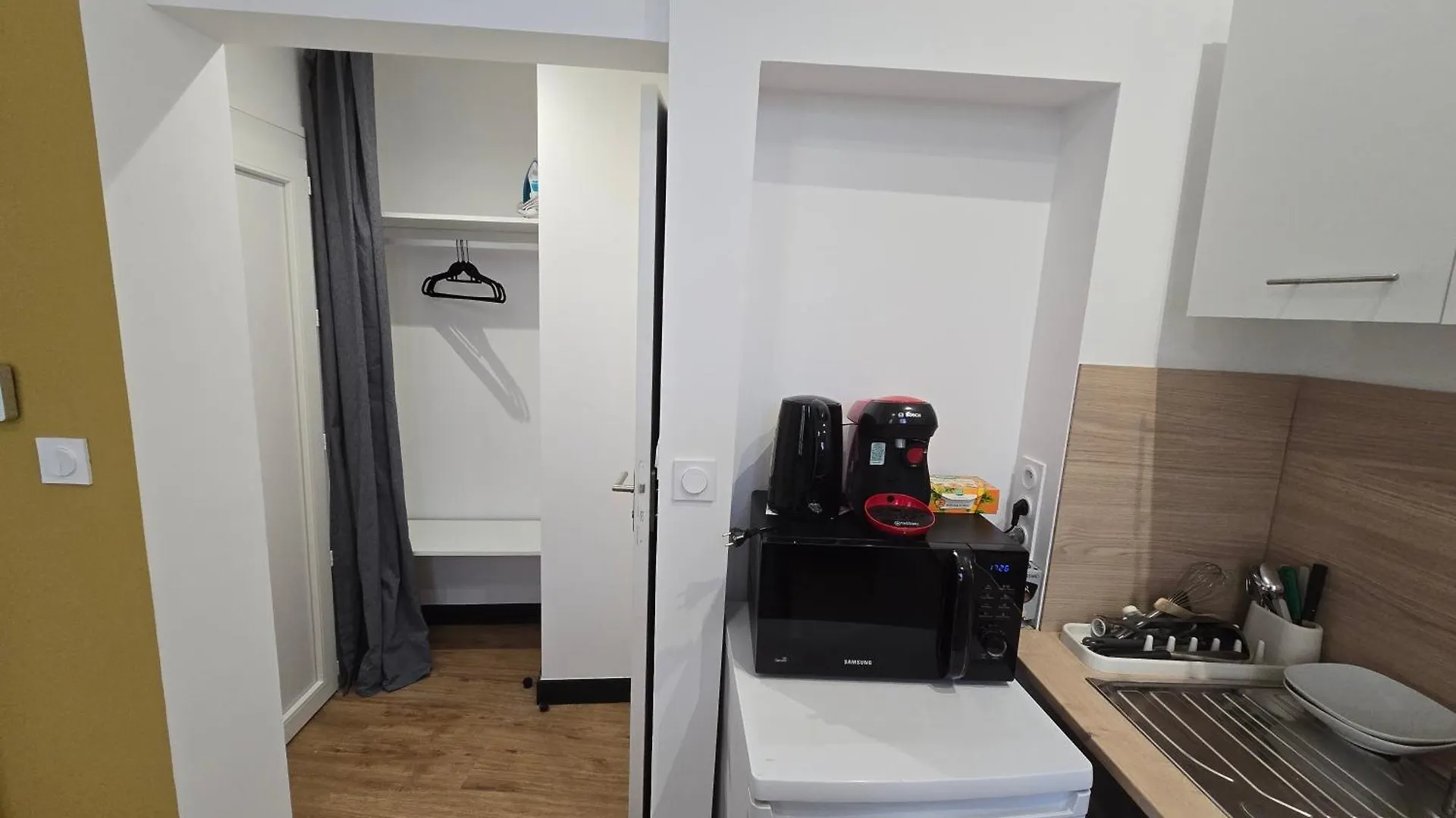 Apartment E1 - Charmant Studio Renove Climatise Avignon France